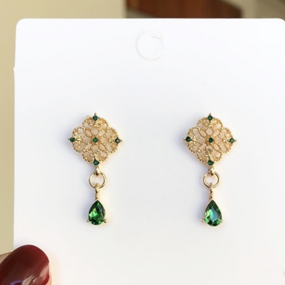 Dainty Emerald Dangle Earrings - Picture 4 of 4